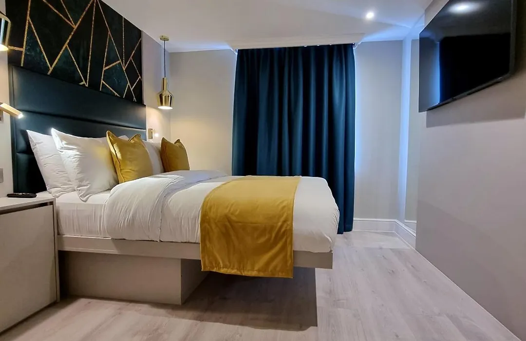 Nox Kensington Gardens-1