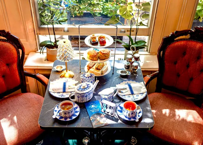London Visitors Hotel